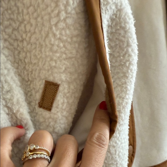 Carhartt White Fleece Vest with Brown Accents sz L - Picture 5 of 10